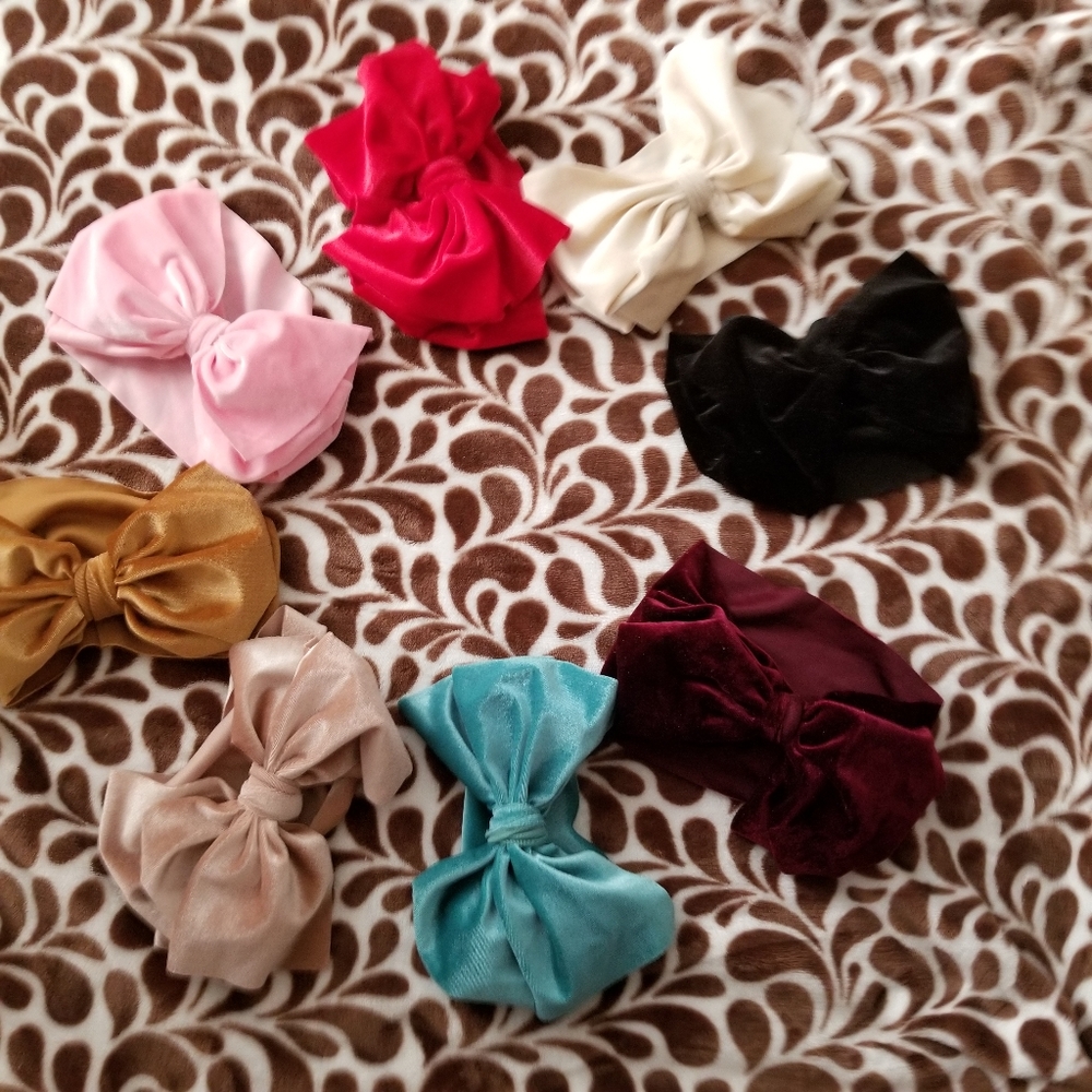 🆕️Pink velvet headwrap